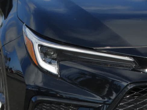 Certified 2025 Toyota Corolla SE image 5