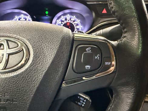 Used 2015 Toyota Avalon XLE image 36