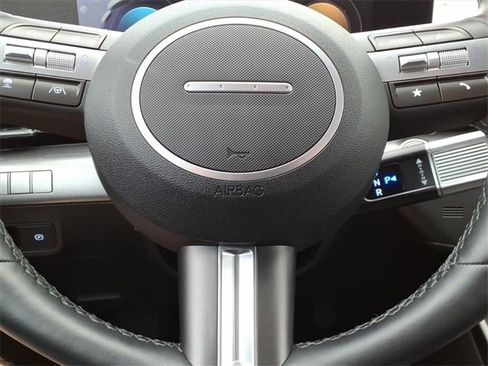 Certified 2025 Hyundai Kona Limited image 22