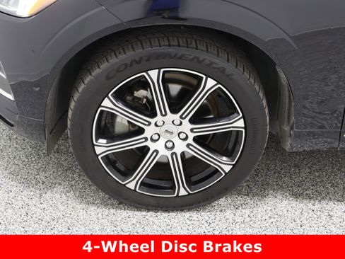 Used 2018 Volvo XC60 T6 Inscription w/ Convenience Package image 11