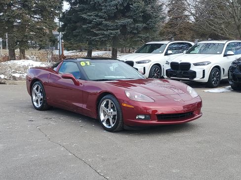 Used 2007 Chevrolet Corvette Coupe w/ Preferred Equipment Group image 4