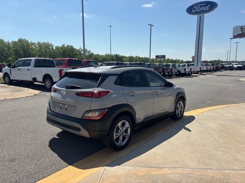 Used 2023 Hyundai Kona SEL AWD/4WD image 5