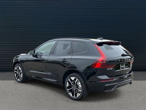 New 2026 Volvo XC60 B5 Plus w/ Climate Package image 7
