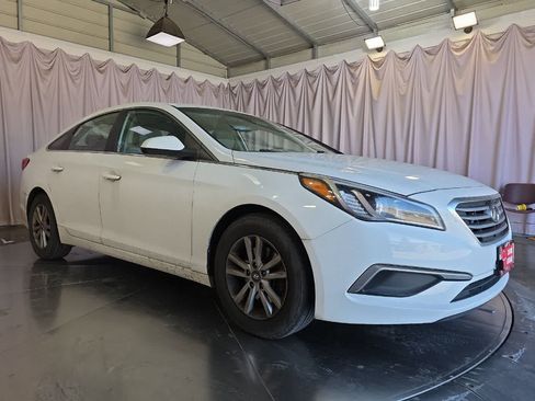 Used 2016 Hyundai Sonata SE FWD image 10