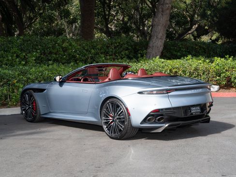 Used 2021 Aston Martin DBS Superleggera Volante image 5