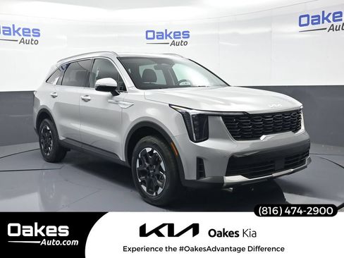 Used 2026 Kia Sorento S AWD/4WD image 1