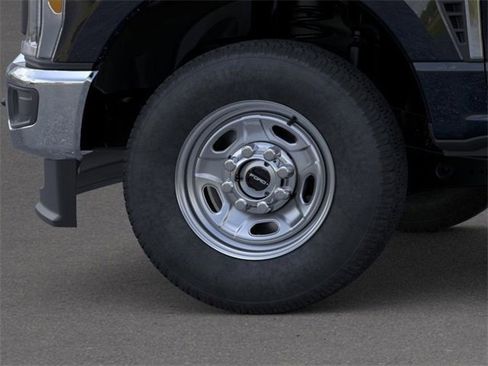 New 2026 Ford F250 XL image 19