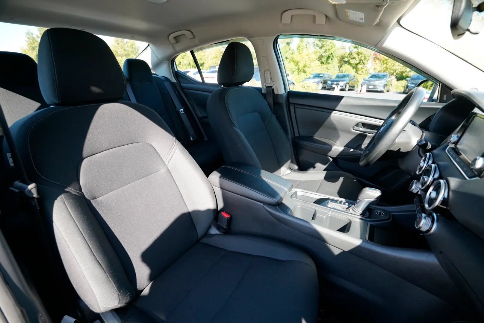 Used 2025 Nissan Sentra S FWD image 37