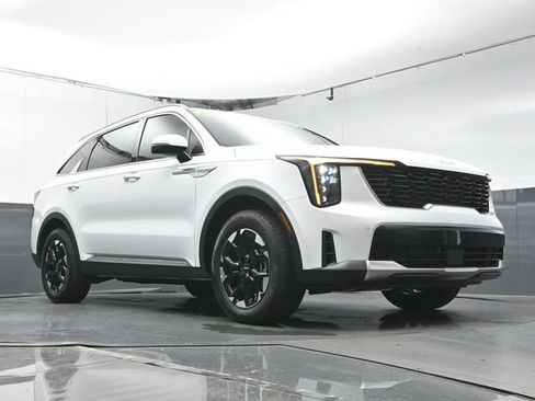 Used 2026 Kia Sorento S FWD image 30