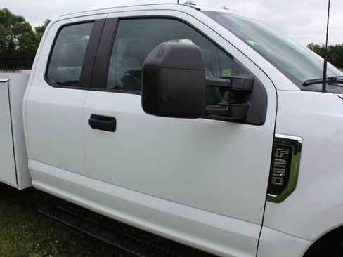 Used 2021 Ford F250 XL w/ Power Equipment Group AWD/4WD image 7