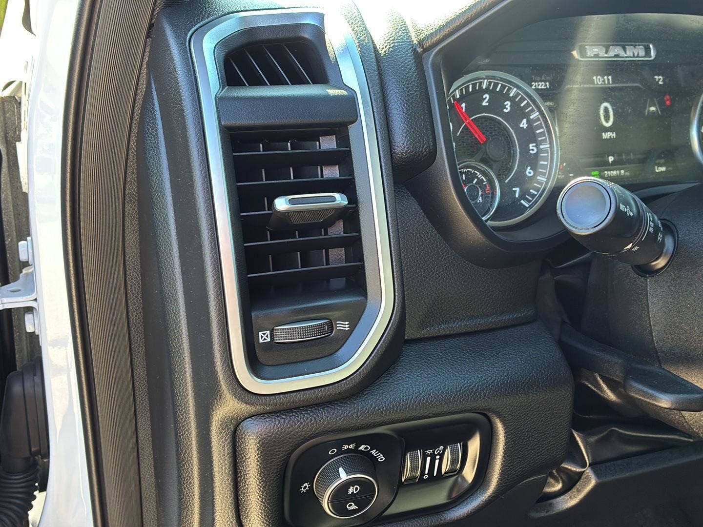 Used 2025 RAM 1500 Big Horn AWD/4WD image 34