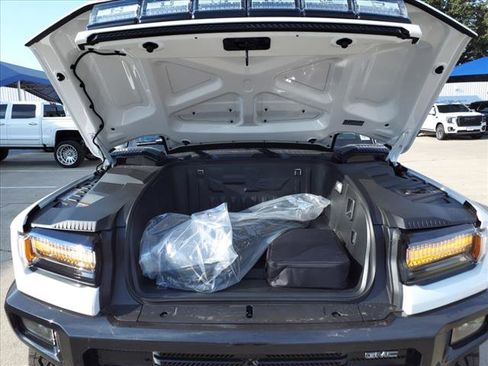 New 2025 GMC Hummer EV 3X w/ Extreme Off-Road Package image 8