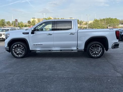 New 2026 GMC Sierra 1500 SLT image 12