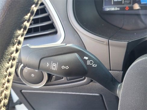 Used 2024 Ford Edge SEL image 16