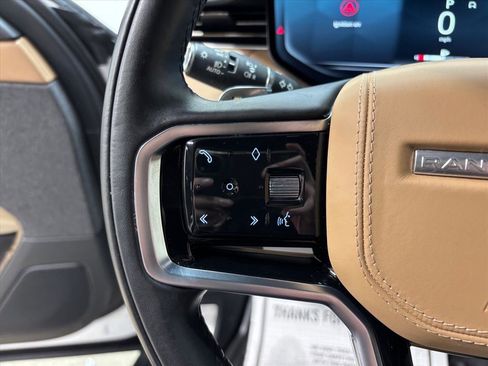 Used 2023 Land Rover Range Rover Sport SE image 21