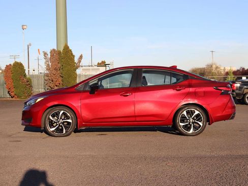 Used 2023 Nissan Versa SR w/ Trunk Package image 8