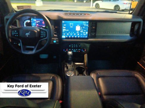 Used 2024 Ford Bronco Badlands AWD/4WD image 17