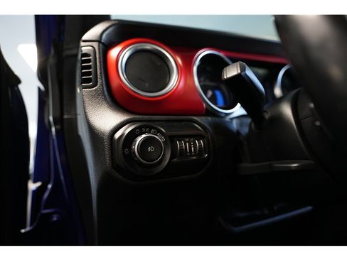 Used 2019 Jeep Wrangler Unlimited Rubicon AWD/4WD image 17