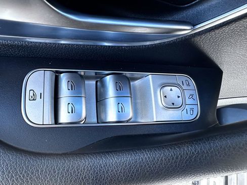 Certified 2022 Mercedes-Benz GLE 350 4MATIC w/ 3rd Row Seat Package image 29