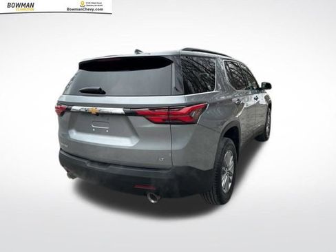 Used 2023 Chevrolet Traverse LT image 5