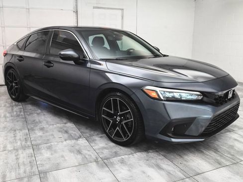 Used 2024 Honda Civic Sport Touring image 3