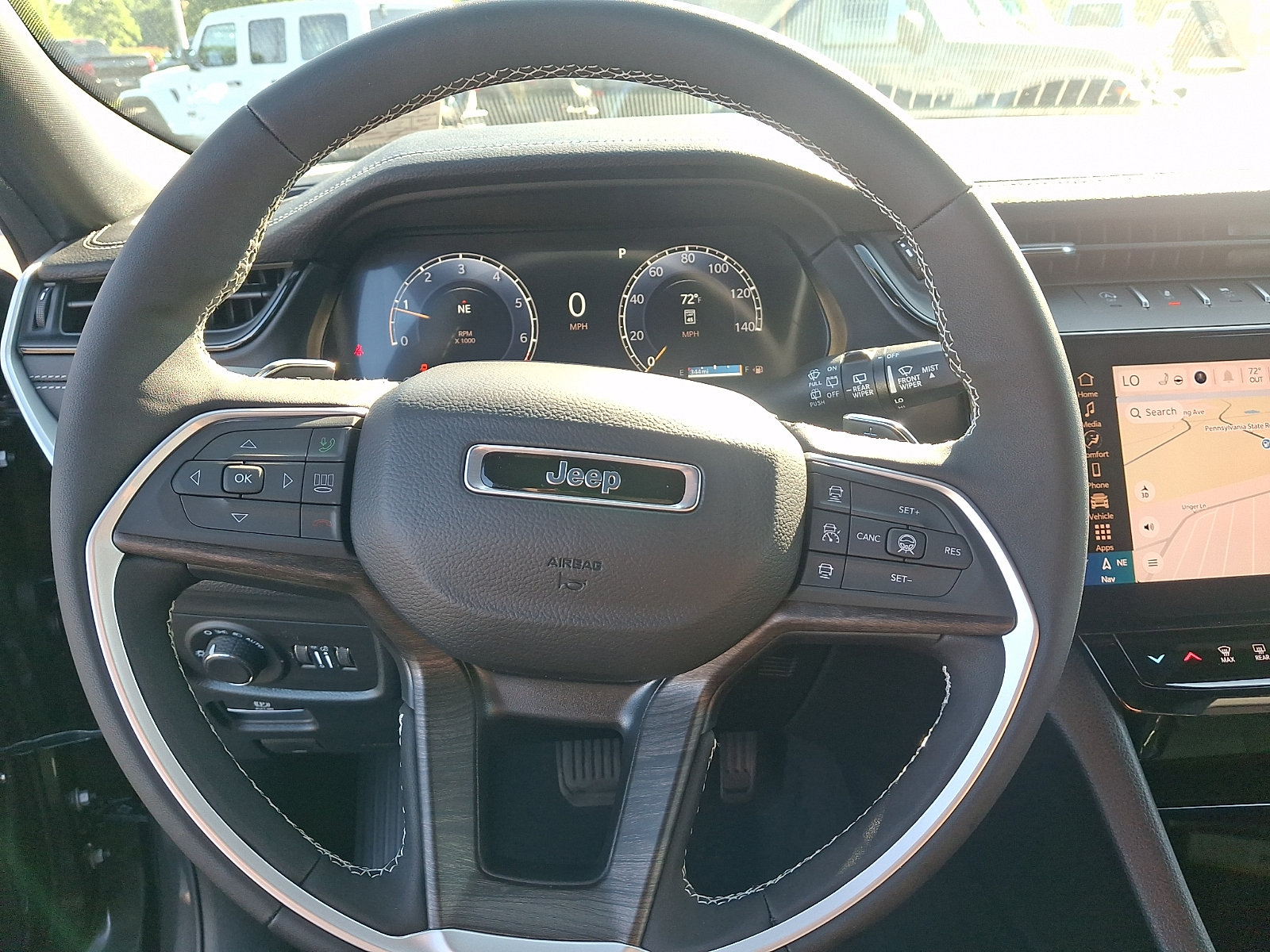 New 2026 Jeep Grand Cherokee Altitude AWD/4WD image 14