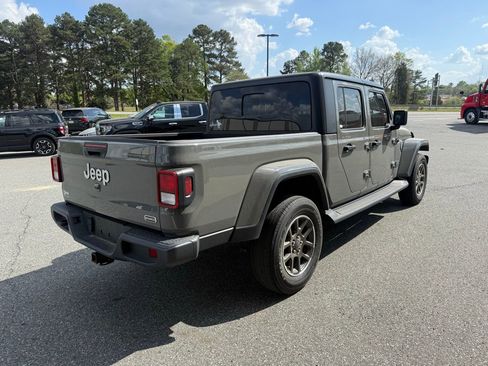 Used 2022 Jeep Gladiator Overland w/ Popular Equipment Package image 8