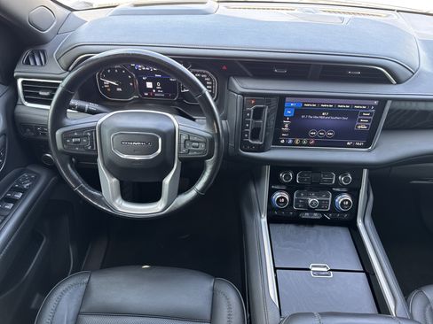 Used 2021 GMC Yukon Denali AWD/4WD image 17