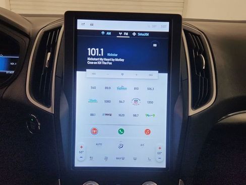 Used 2022 Ford Edge SEL w/ Convenience Package image 16