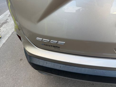 Certified 2020 Ford Edge Titanium image 27