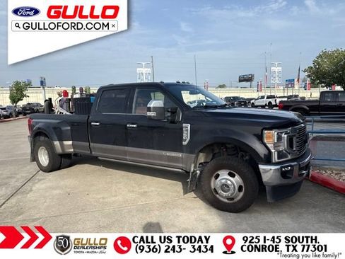 Used 2021 Ford F350 King Ranch w/ King Ranch Ultimate Package AWD/4WD image 2