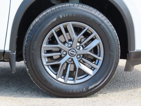 Used 2023 Nissan Rogue S AWD/4WD image 13