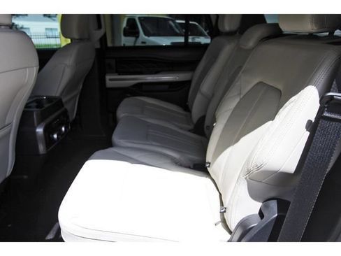 Used 2021 Ford Expedition Platinum RWD image 12