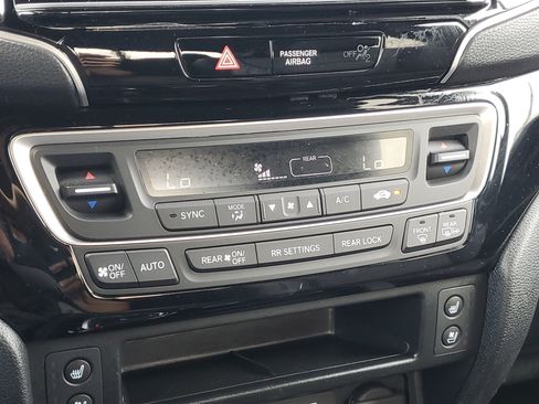 Certified 2024 Honda Ridgeline Black Edition image 32