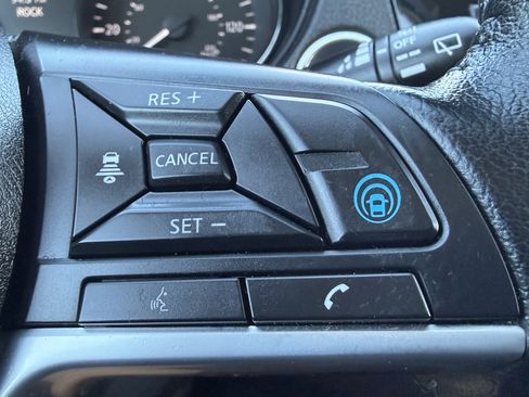 Used 2022 Nissan Rogue Sport SL w/ Premium Package image 36