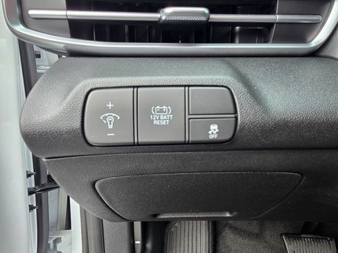 New 2026 Hyundai Elantra Hybrid FWD image 19