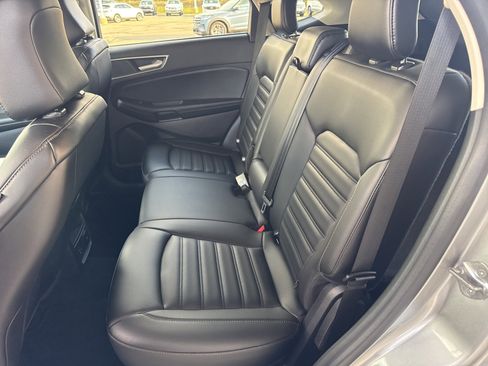 Certified 2021 Ford Edge SEL w/ Convenience Package image 36