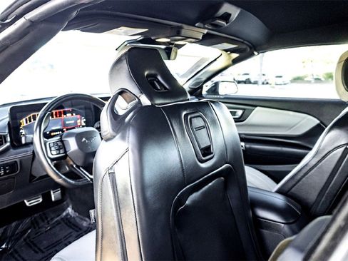 Used 2024 Ford Mustang Premium image 27