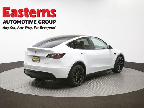 Used 2020 Tesla Model Y Long Range image 37