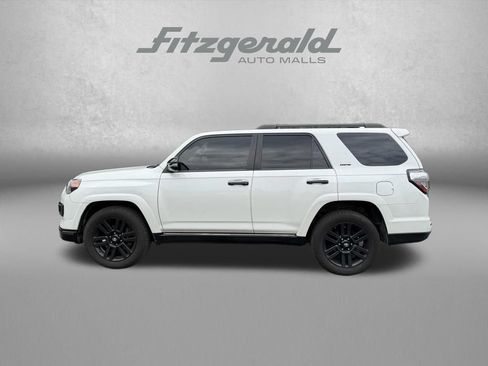 Used 2019 Toyota 4Runner Limited AWD/4WD image 5