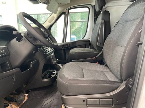 New 2025 RAM ProMaster 2500 w/ Quick Order Package 22H SLT+ image 10