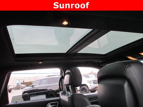 Used 2018 Jeep Grand Cherokee Overland image 14