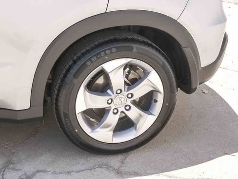 Used 2022 Honda HR-V LX image 6
