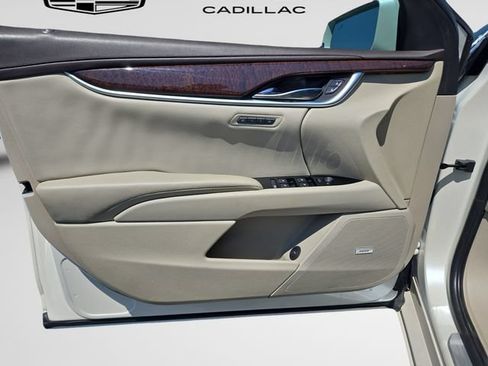 Used 2013 Cadillac XTS Luxury w/ Driver Awareness Package FWD image 14