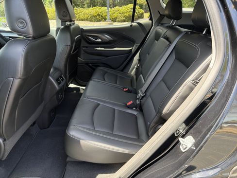 Used 2022 GMC Terrain SLT w/ Tech Package AWD/4WD image 21