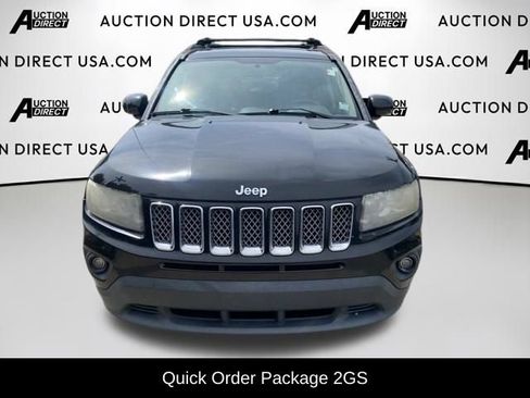 Used 2016 Jeep Compass Latitude FWD image 2