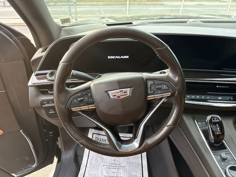 Used 2023 Cadillac Escalade ESV Premium Luxury image 19