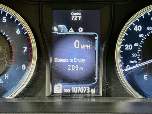 Used 2017 Toyota Camry LE FWD image 14