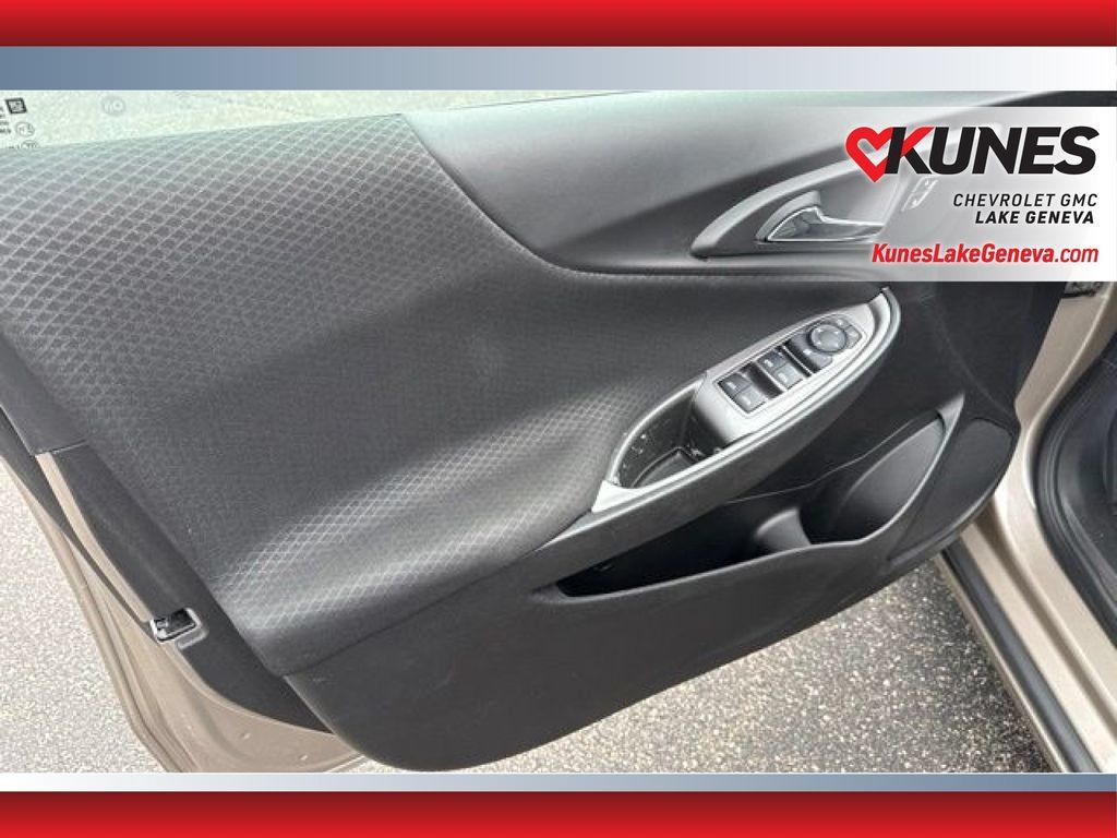 Used 2025 Chevrolet Malibu LT FWD image 15