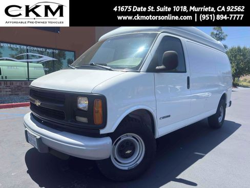 Used 2001 Chevrolet Express 3500 w/ Convenience Pkg 1 RWD image 1